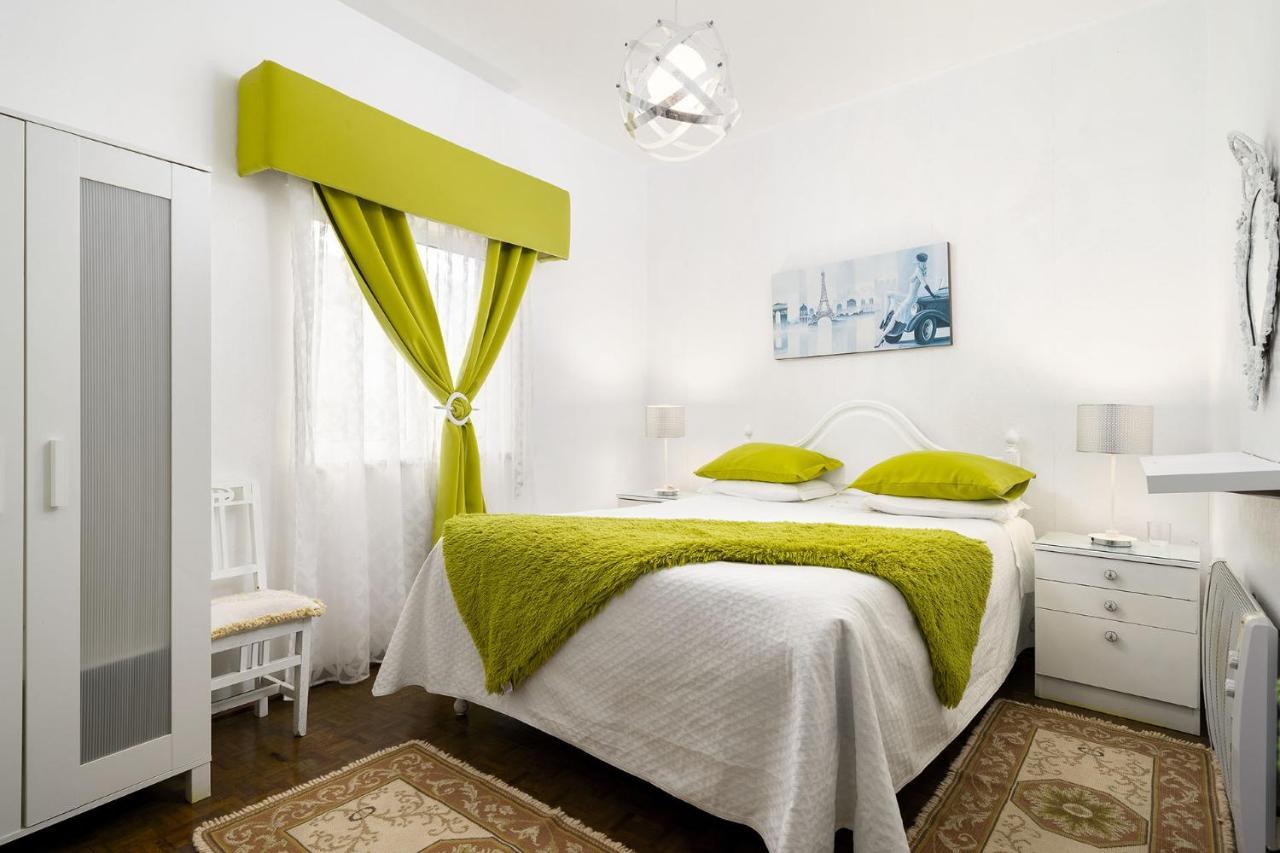 Bed and Breakfast Casa Morais Odeceixe Esterno foto